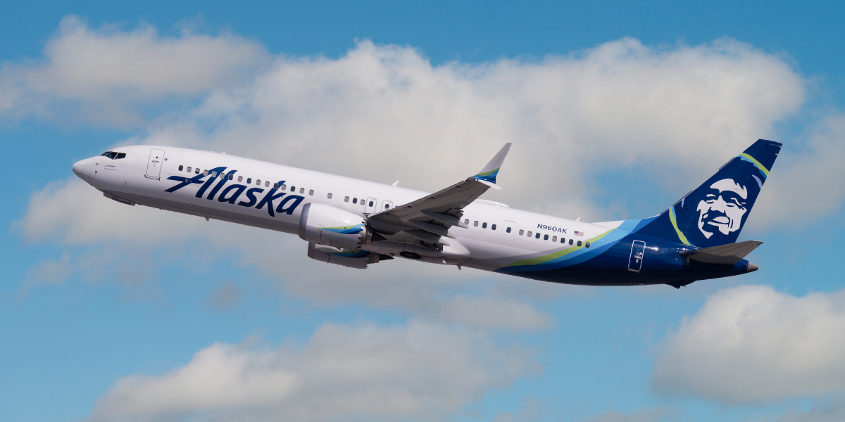 What Airlines Fly Direct To Loreto Baja Mexico