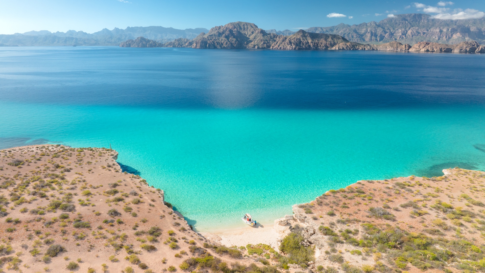 Hidden Beaches in Loreto: 6 Secret Spots Most Travelers Overlook