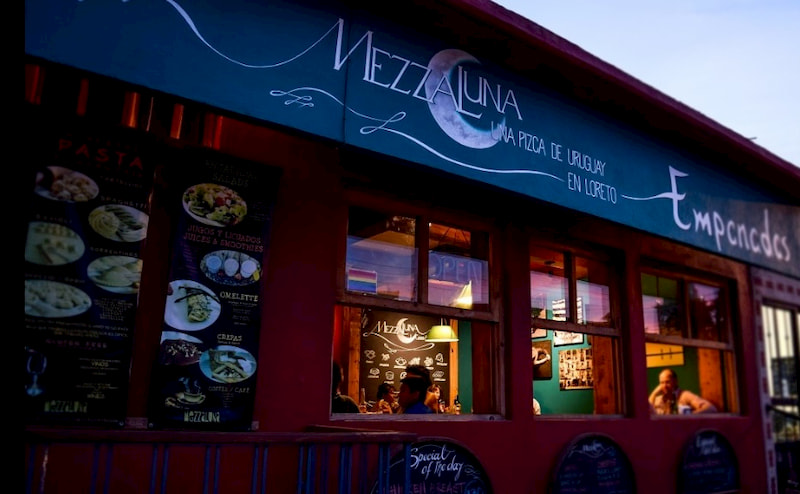 Restaurante Mezzaluna En Loreto Bcs