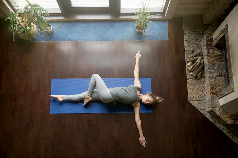 Postura Yoga Torsion De Columna Postura Yoga Torsion De Columna