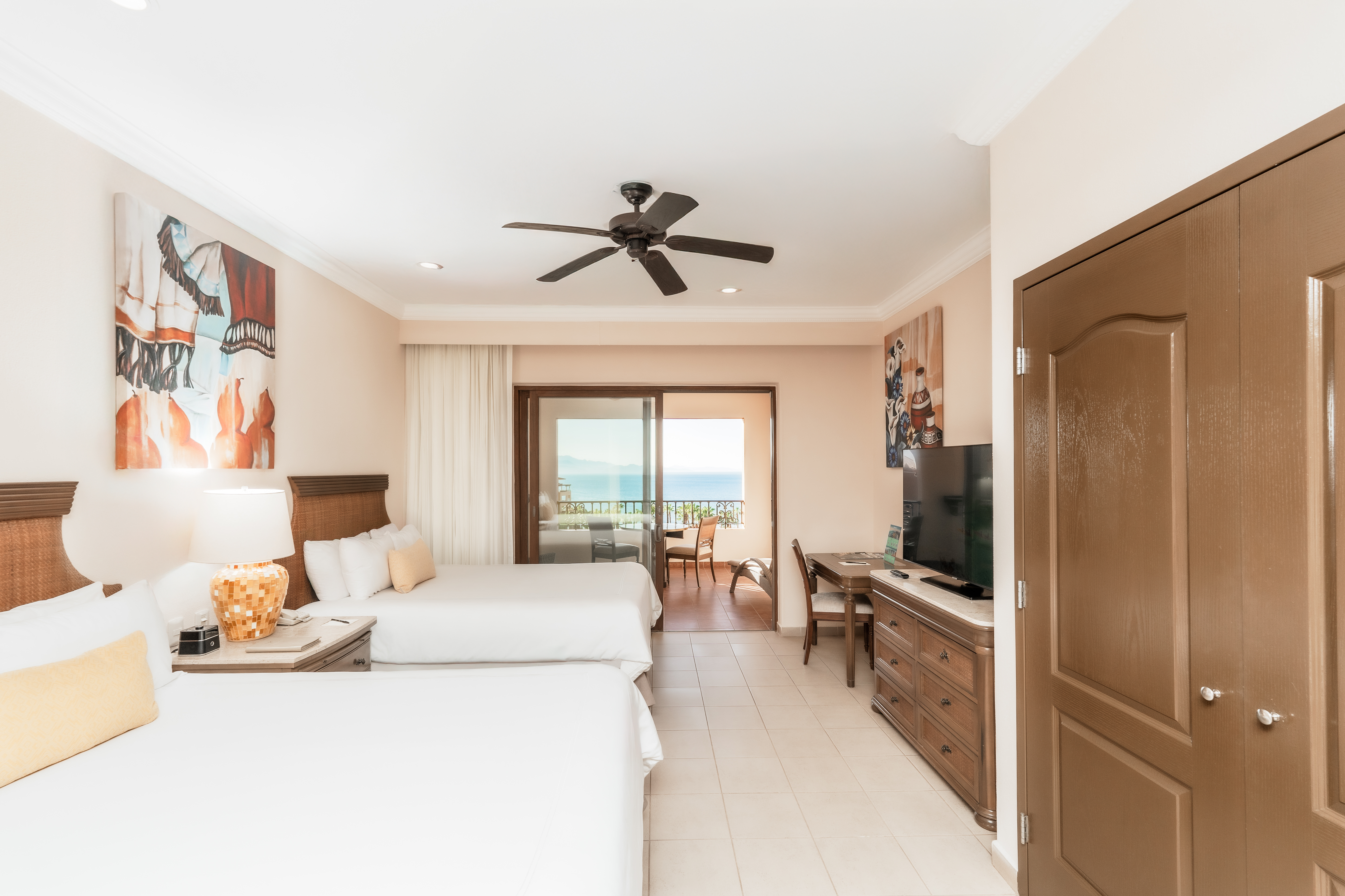 Deluxe Suite Ocean View