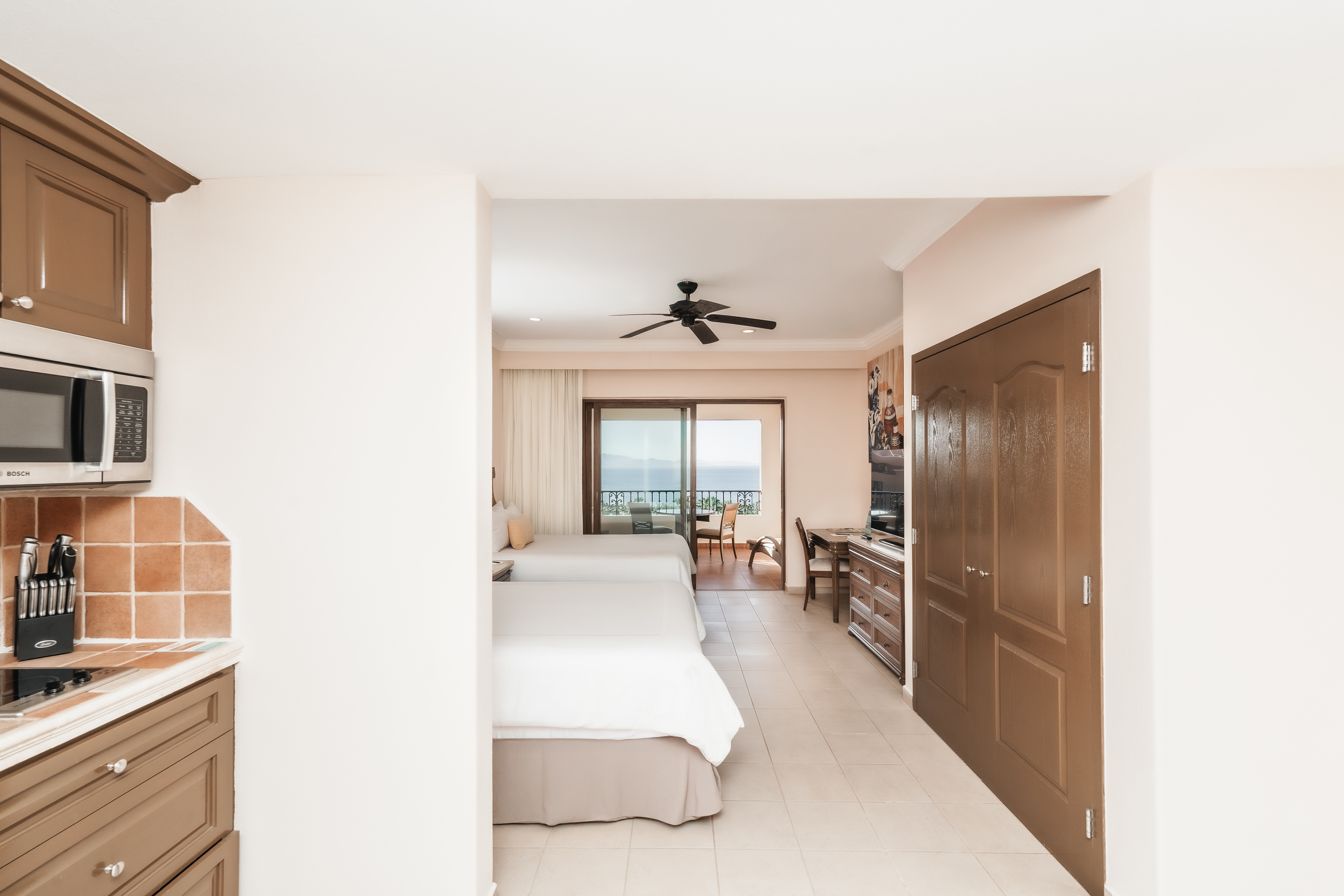 Deluxe Suite Ocean View