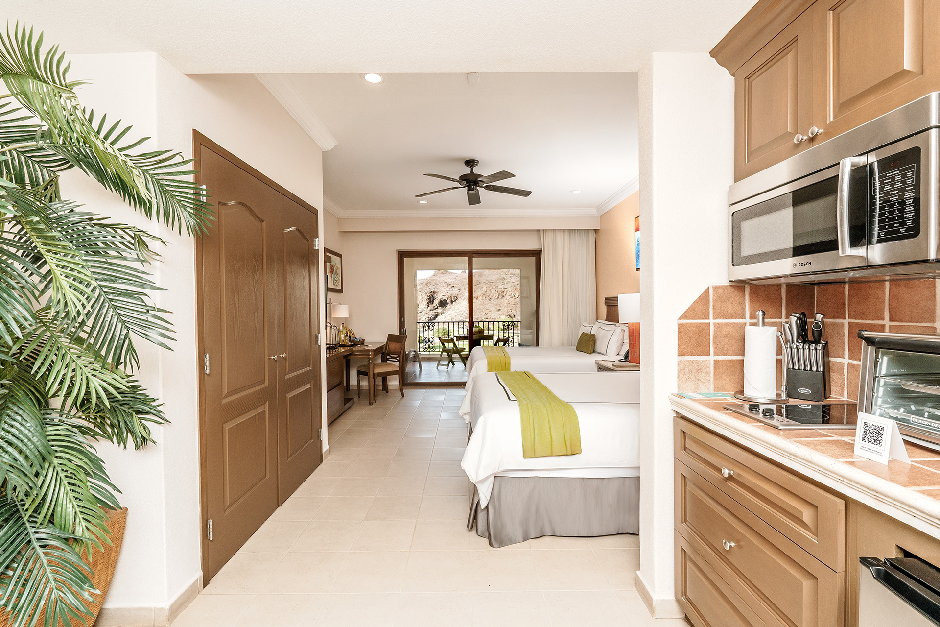 Deluxe Suite Premium Floor 