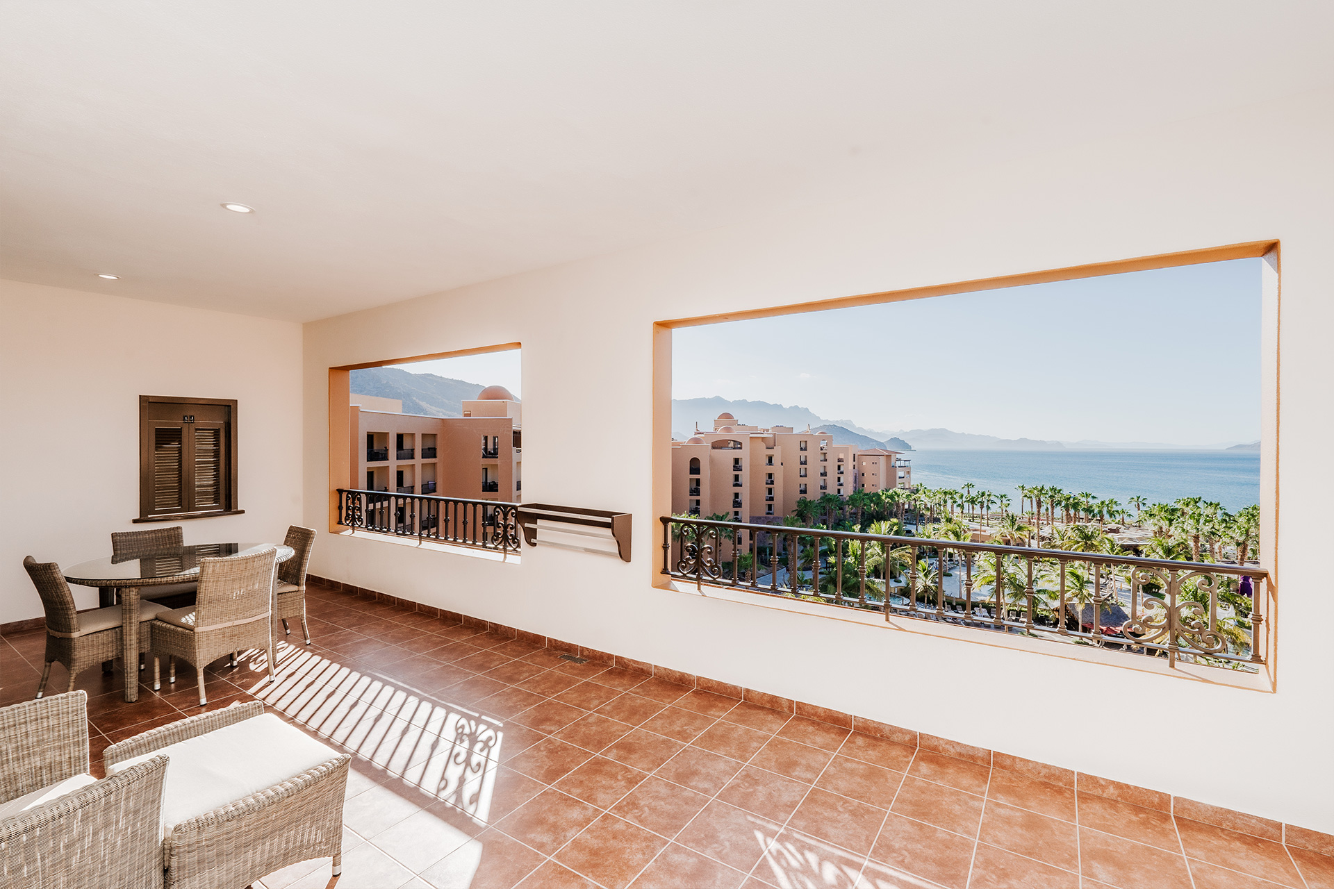 One Bedroom Suite Ocean View