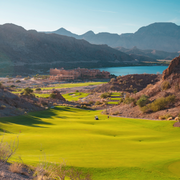 Top Resorts to Celebrate August's National Golf Month
