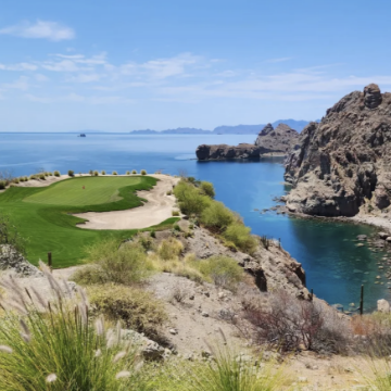 14 Best Golf Vacations for Couples