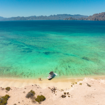 9 Water Destinations that Offer "Blue Mind Theory" Programming