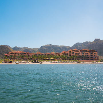 7 Luxury Hotels to Visit for World Oceans Day