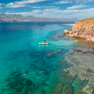 41 Best Snorkeling Destinations in the World for Beginners, Experts, and Everyone in Between