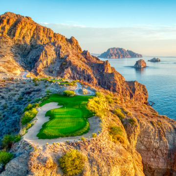 6 Experiential Travel Gifts for the Holiday Season