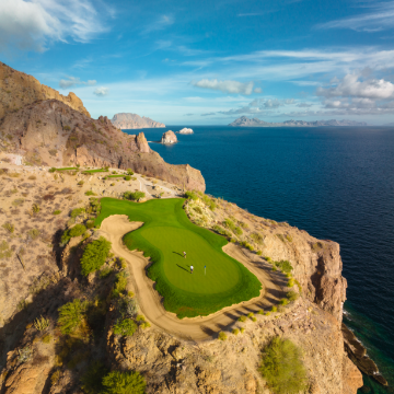 13 Best Places to Retire for Golf Lovers